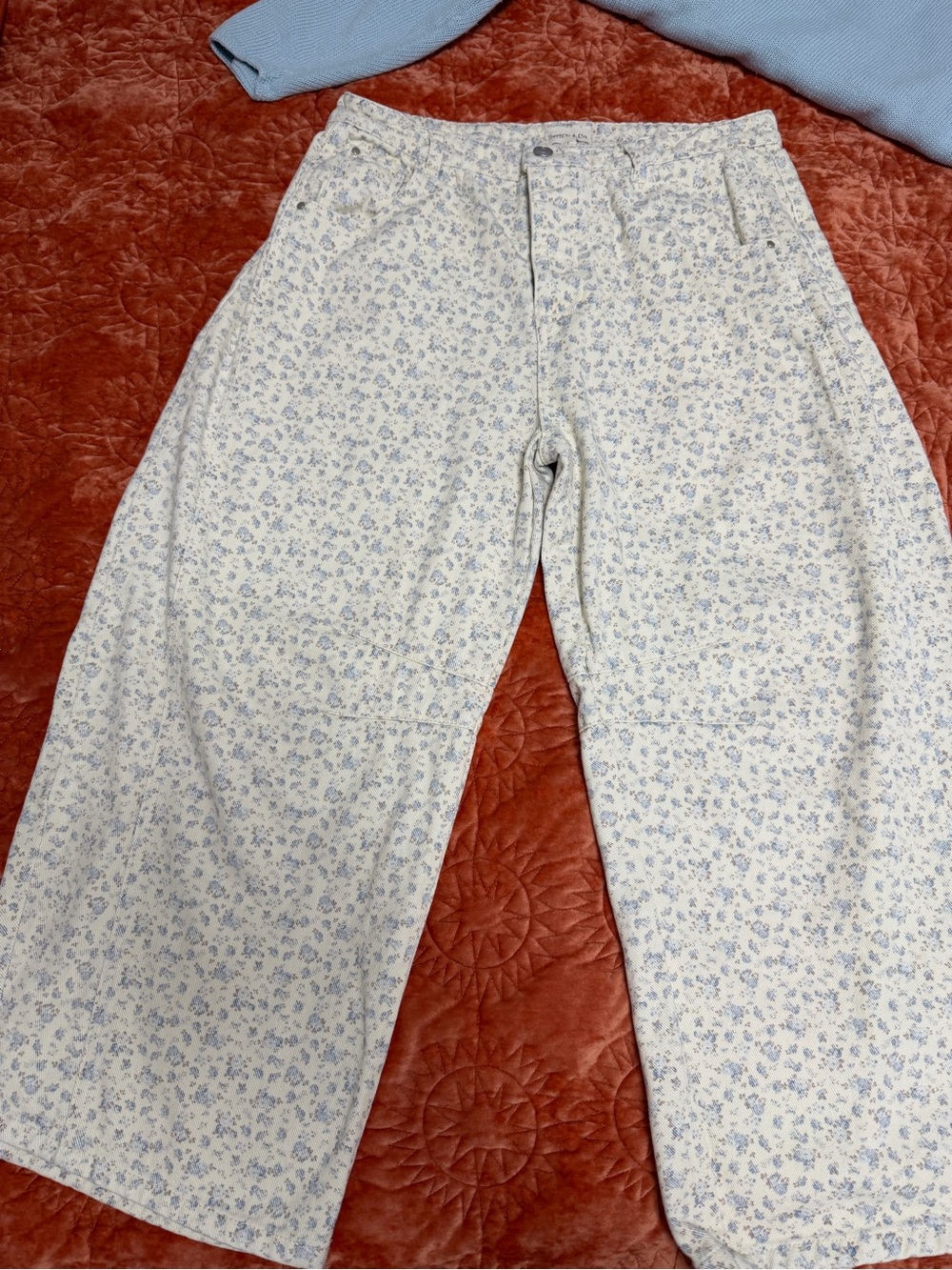 Women's Cream Floral barrel jeans